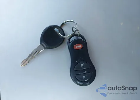 2002 Dodge Caravan Sport from USA, damaged, VIN 2B4GP44352R688220